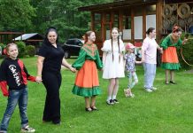 В музее деревянного зодчества в Лункине открыли новый сезон