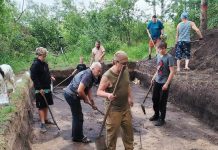 В Клепиковском округе работает археологическая экспедиция